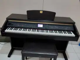 PIANO DIGITAL GRAND KEYBOARD YAMAHA CLAVINOVA CVP 501