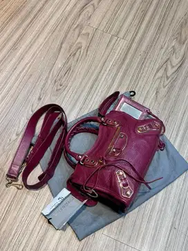 NETT PRICE!! PRELOVED LIKE NEW - BALENCIAGA MINI CITY EDGE MAROON 2022