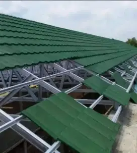 Renovasi bongkar pasang atap rumah terima beres