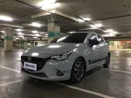 Mazda 2 1.5 R Skyactiv Bensin-AT 2018 Silver /