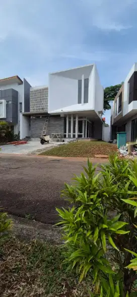 Dijual Rumah Brand New The Icon BSD Row Jalan Besar Rooftop