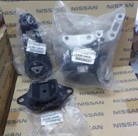 engine mounting nissan march 1 set (3 buah)