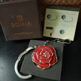 Gantungan Tas Bonia