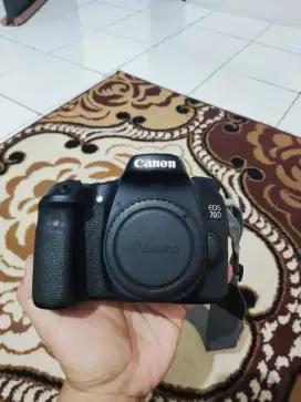 CANON EOS 70D KAMERA DSLR BODY ONLY - BEKAS