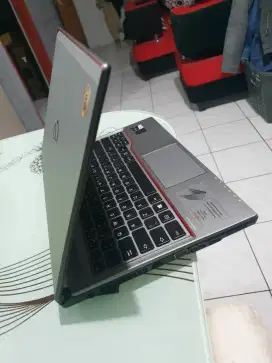 DIJUAL MURAH - Laptop Fujitsu Lifebook E734 Core i5 Gen4 - 8GB/500GB