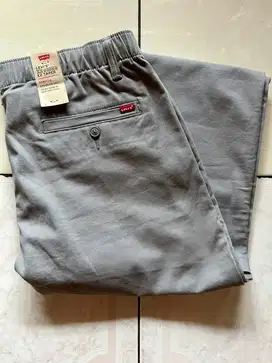 Celana chinos levis size 34 original