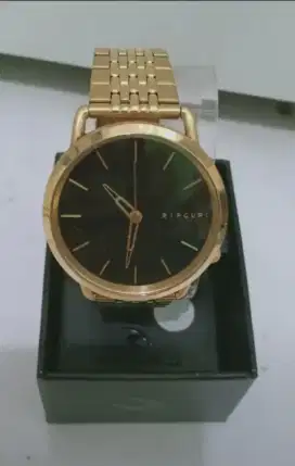 JAM TANGAN PRIA RIPCURL ORIGINAL (ASLI) LENGKAP BOX + SERTIFIKAT