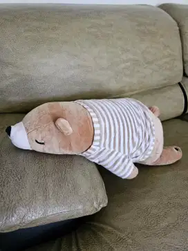 Boneka besar import