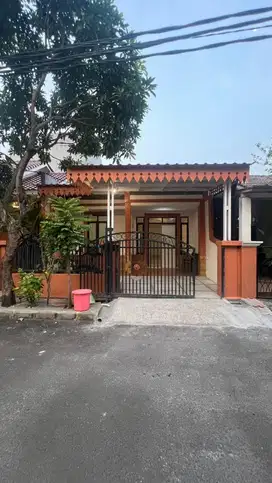 Dikontrakan 1 unit rumah di vila dago pamulang cluster alam asri 1