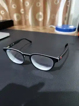 Kacamata Guess (Frame Only)