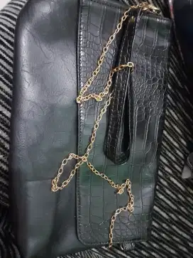 Clutch bag tas kulit wanita hitam tali rante kondangan
