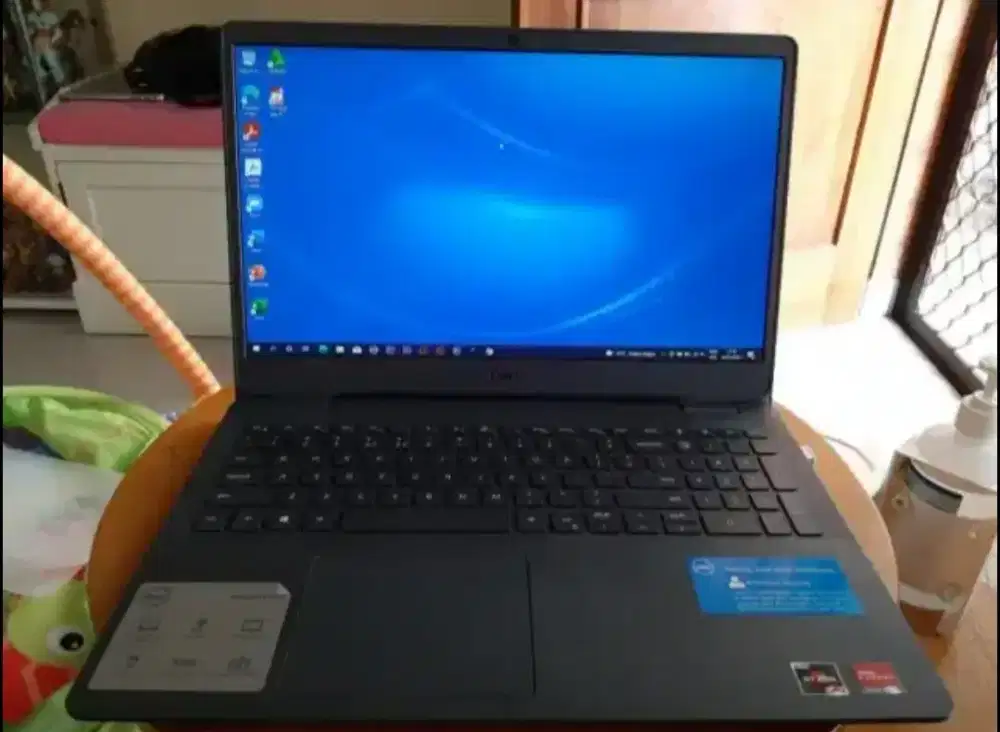Laptop Dell Inspiron 15 3000