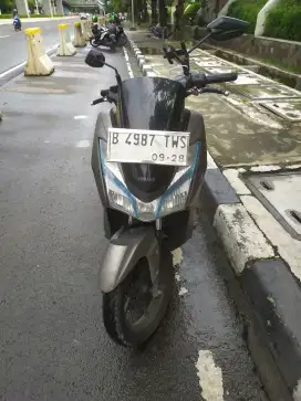 Dijual motor yamaha Lexi thn. 2018
