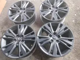 VELG toyota inova venturer ring 17sama Ban