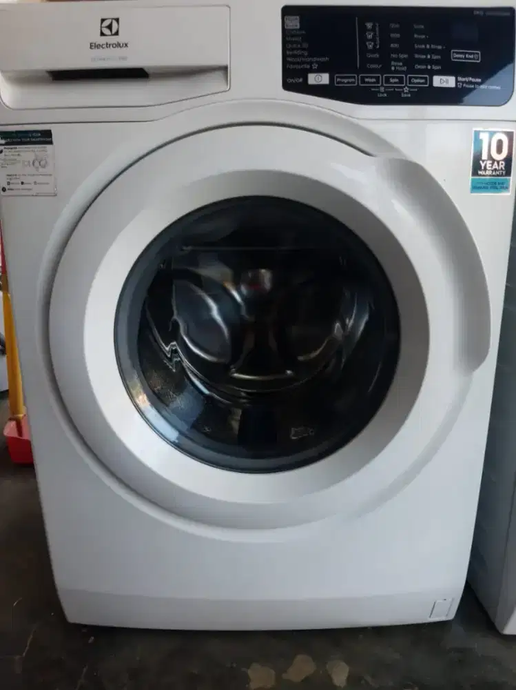 Mesin cuci Electrolux 9kg