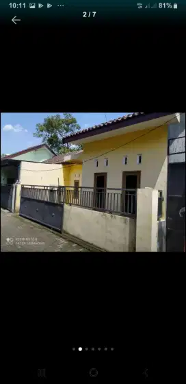 Dijual segera rumah 2 kavling jadi 1, ada tempat  parkir mobi