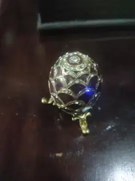 Tempat cincin maskawin unik