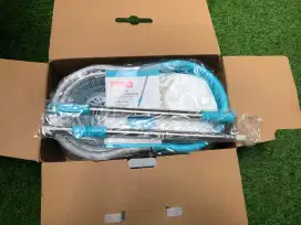 Tempat buat ngepel masih baru ada kardus nya