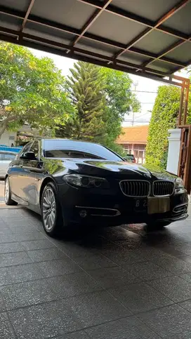BMW F10 528i Luxury 2014 PEMAKAIAN PRIBADI