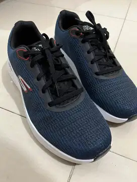 Sepatu Lari Skechers Go Run Elevate
