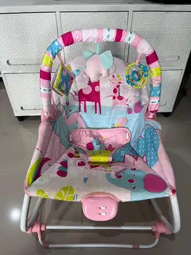 Dijual bouncer anak warna pink merk