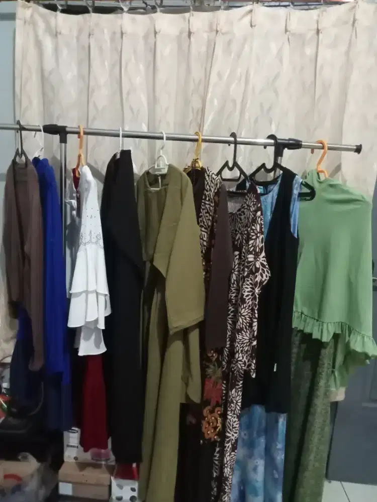 Ngurangin isi lemari