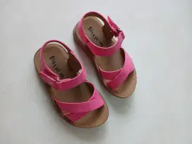 Sepatu Little M ukuran 22