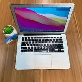 MACBOOK AIR CORE i5 RAM 4/128GB SECOND/BEKAS