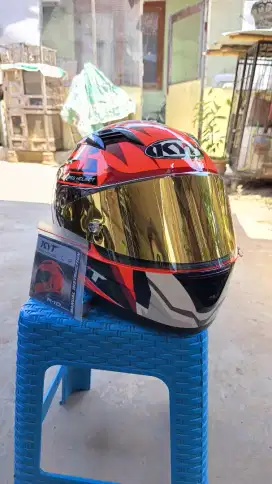 Helm KYT R-10 Rosamonte Racing Team