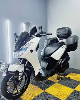 Yamaha lexi 125 putih tahun 2021