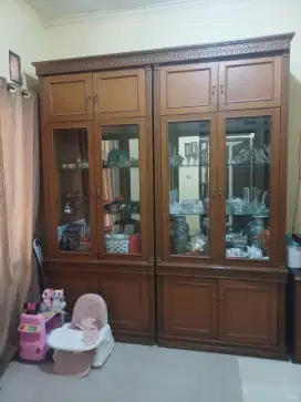Lamari pajangan jati