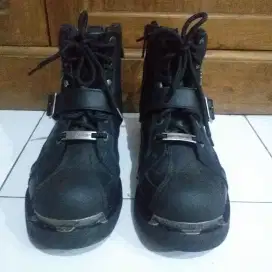 Di jual sepatu harley davidson