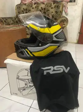 Helm RSV FFS21 Size XL Mulus Lengkap