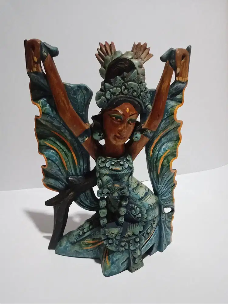 Patung Pajangan Unik Wanita Penari Legong Bali Ukiran Kayu