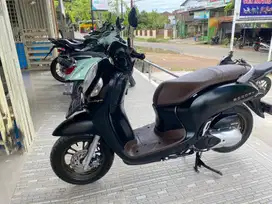 D jual honda scoopy tahun 2023 akhir