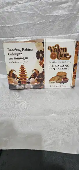 Pie kacang kopi karamel