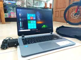 Laptop ASUS VivoBook A407M Intel N4000 RAM 4GB Body Slim Ringan Lancar