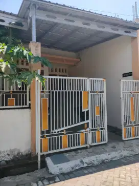 Dijual cepat hunian di medayu utara