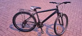 Sepeda GUNUNG warna black