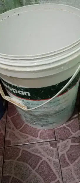 Di jual ember cat besar kokoh