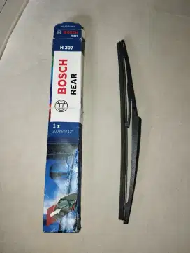 Wiper belakang Calya Sigra