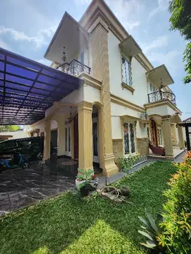 NICE HOUSE DI KEBAYORAN BARU