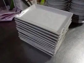 Piring Saji Kotak Keramik Porcelain 19x14 Cm