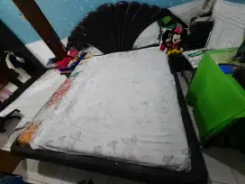 Dipan untuk ranjang 200x200