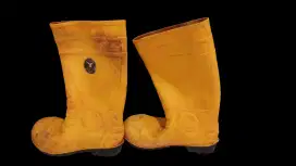 Sepatu boots merk patrova