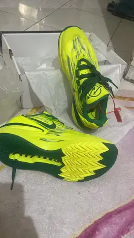 sepatu merk nike