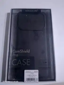 Case camshield pro nilkin POCO F3 Like new