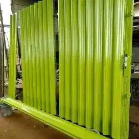 Folding gate rolling door