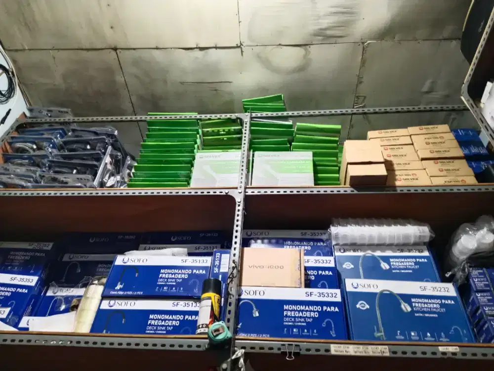 Menjual berbagai aksesoris kamar mandi, kloset,dll