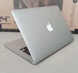 Macbook Air core i5 2017 ram 8gb ssd 120gb n Core i7 2013 ram 8gb 250g